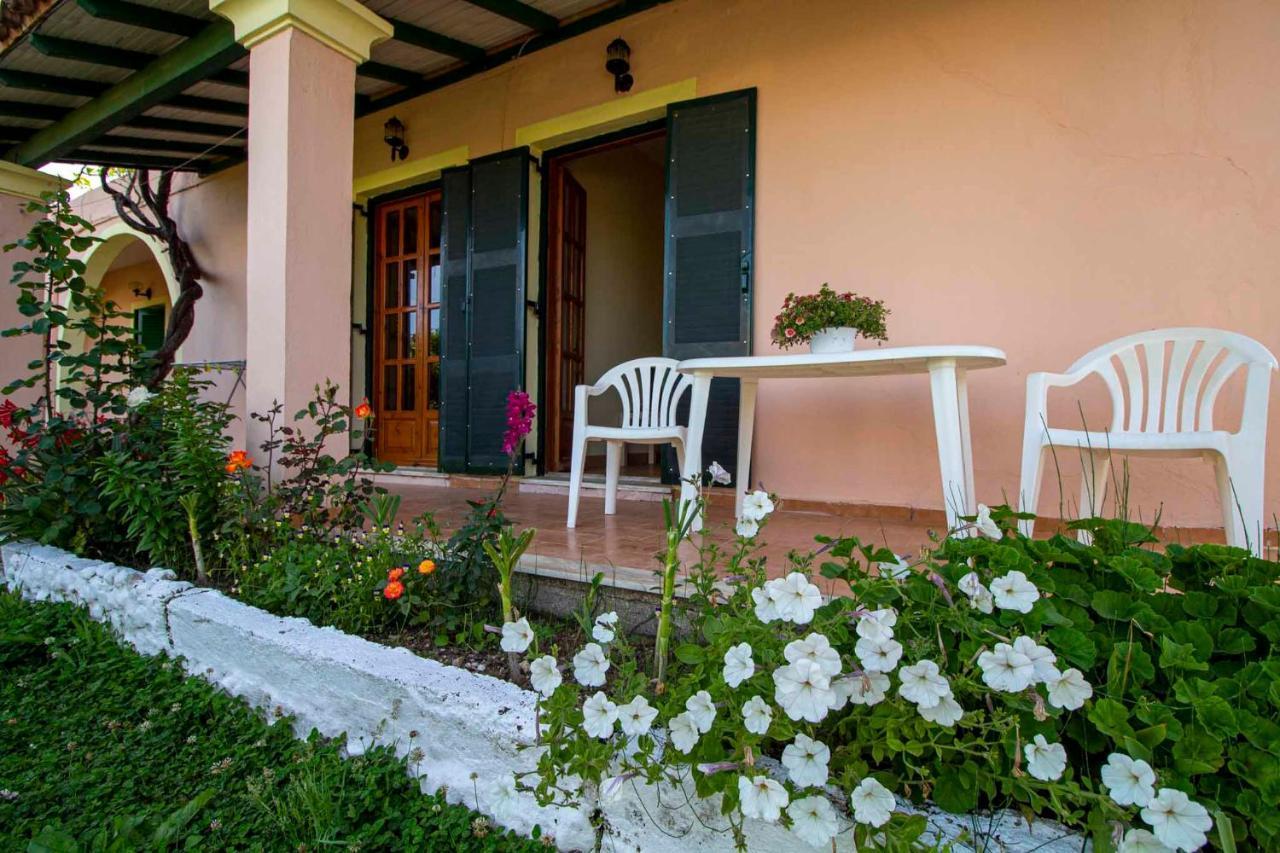 Litheres Tzoras‌ ‌Apartments‌ ‌Roda‌ ‌Corfu‌ מראה חיצוני תמונה