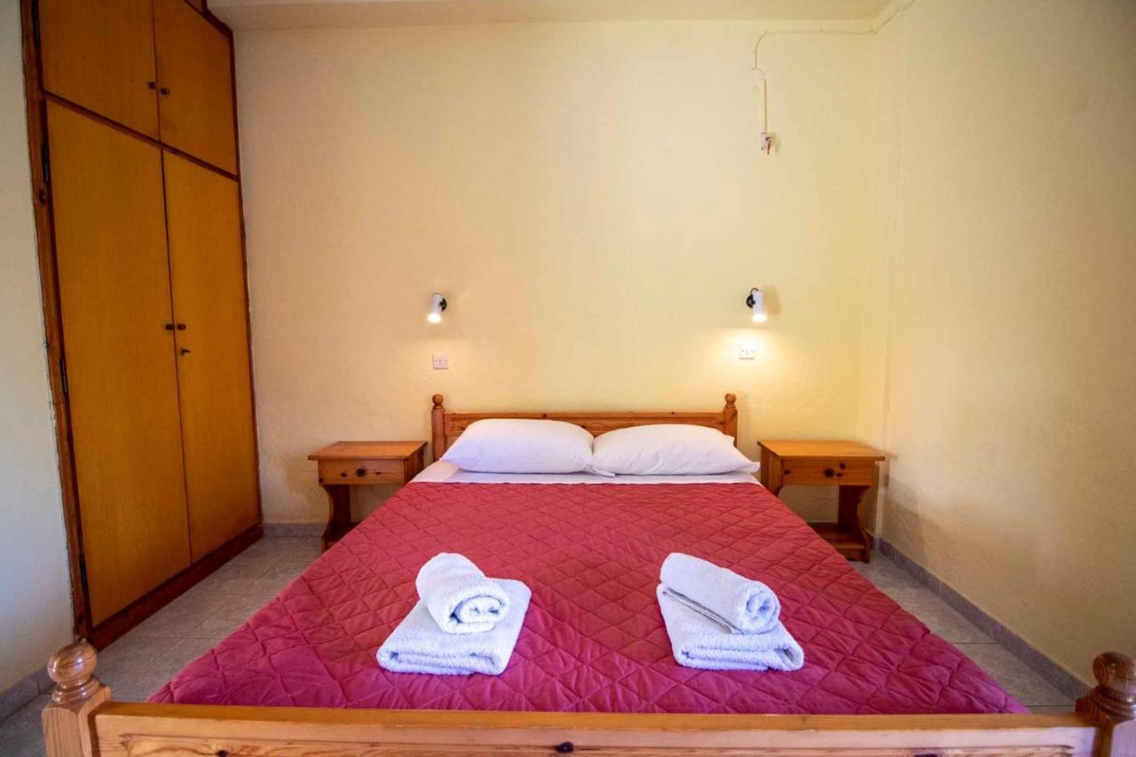 Litheres Tzoras‌ ‌Apartments‌ ‌Roda‌ ‌Corfu‌ מראה חיצוני תמונה