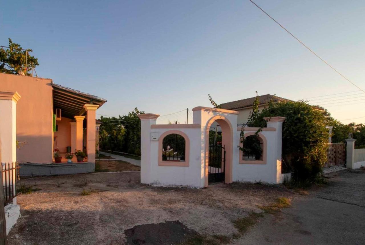 Litheres Tzoras‌ ‌Apartments‌ ‌Roda‌ ‌Corfu‌ מראה חיצוני תמונה