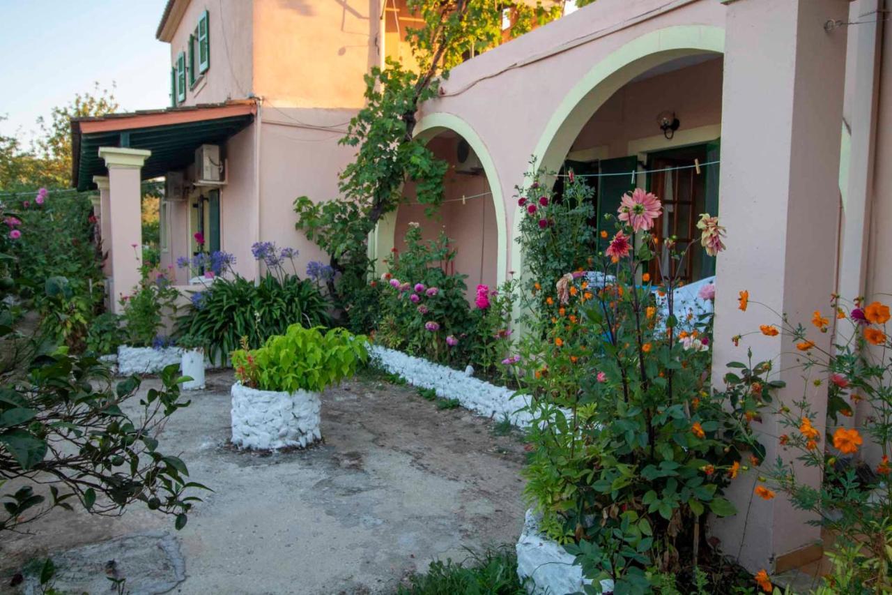 Litheres Tzoras‌ ‌Apartments‌ ‌Roda‌ ‌Corfu‌ מראה חיצוני תמונה