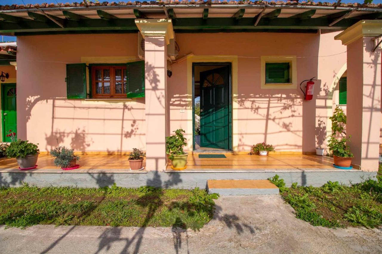 Litheres Tzoras‌ ‌Apartments‌ ‌Roda‌ ‌Corfu‌ מראה חיצוני תמונה